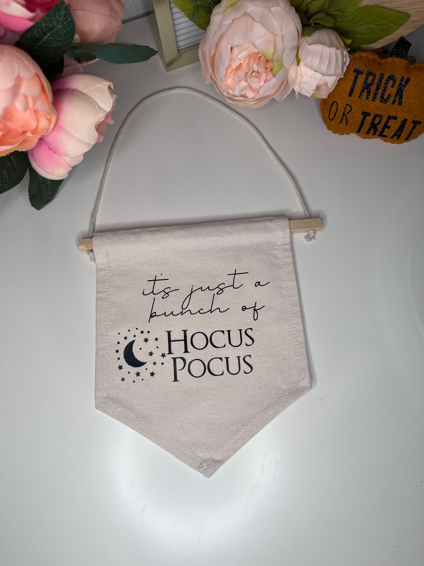 Hocus Pocus Flag Banner