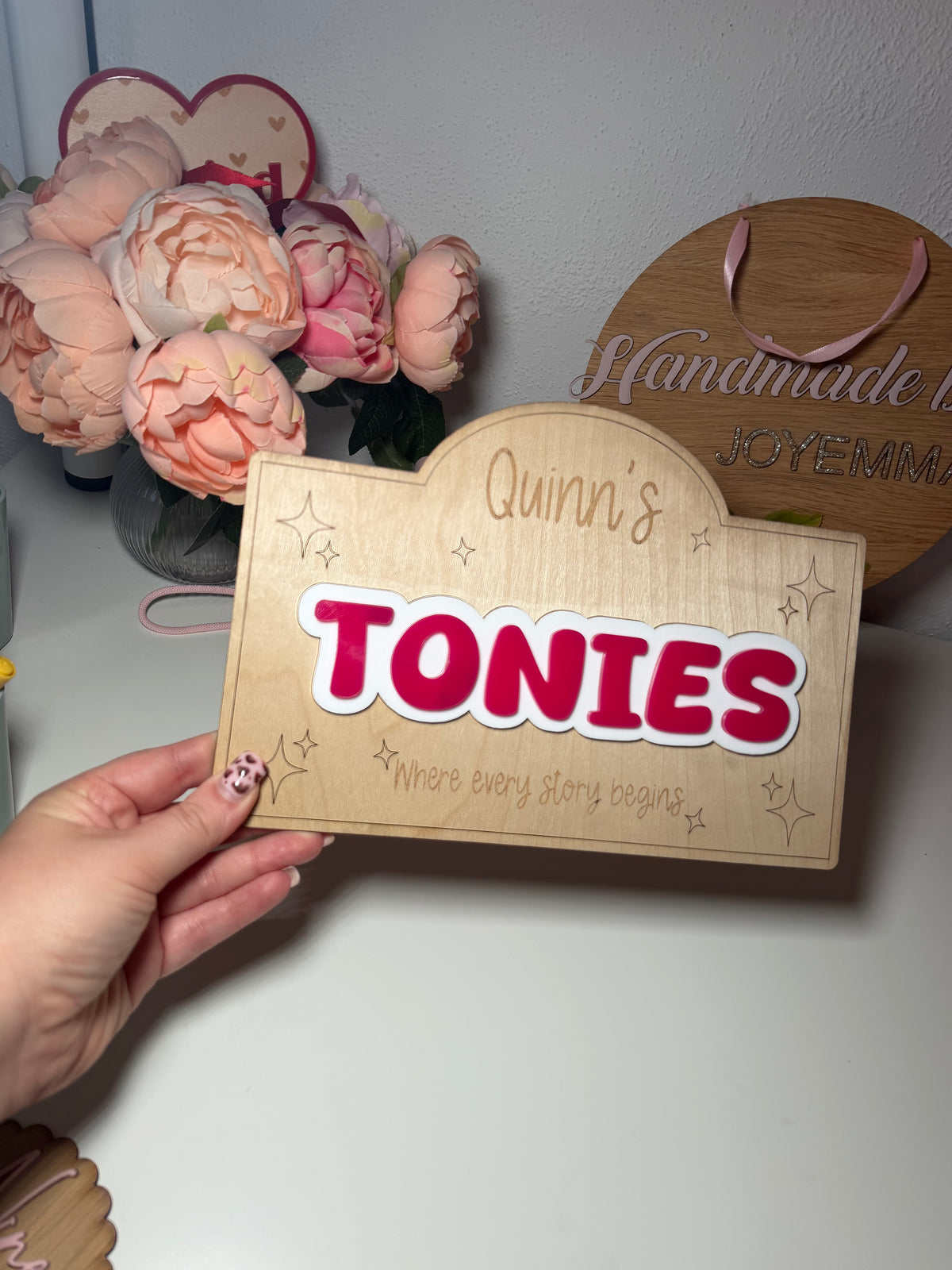 Tonies Sign