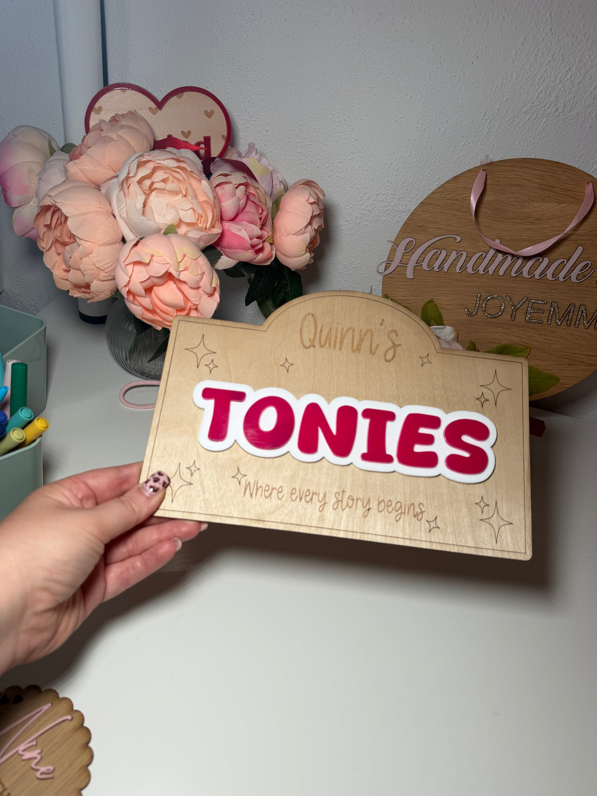 Tonies Sign
